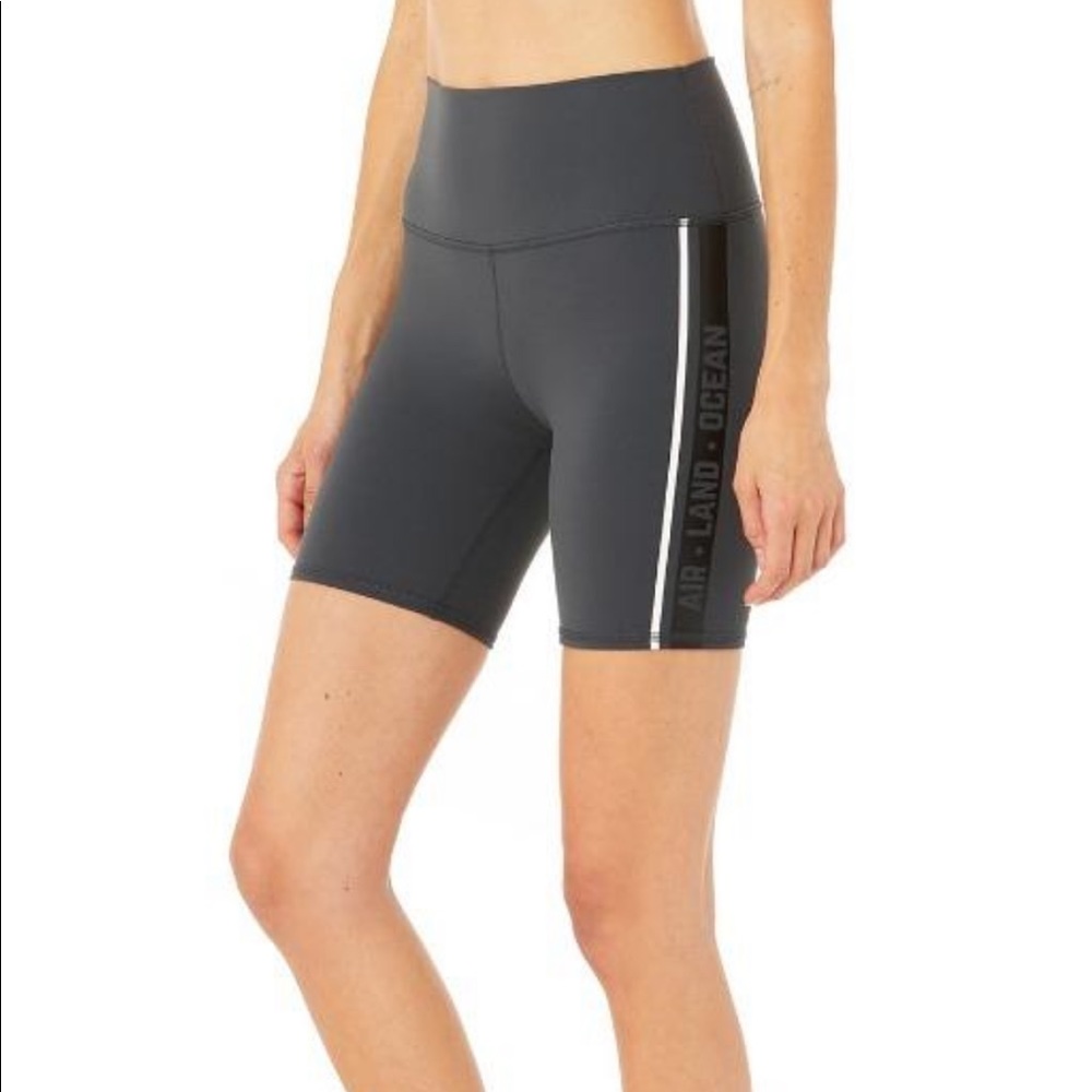 Alo yoga high waist spin short